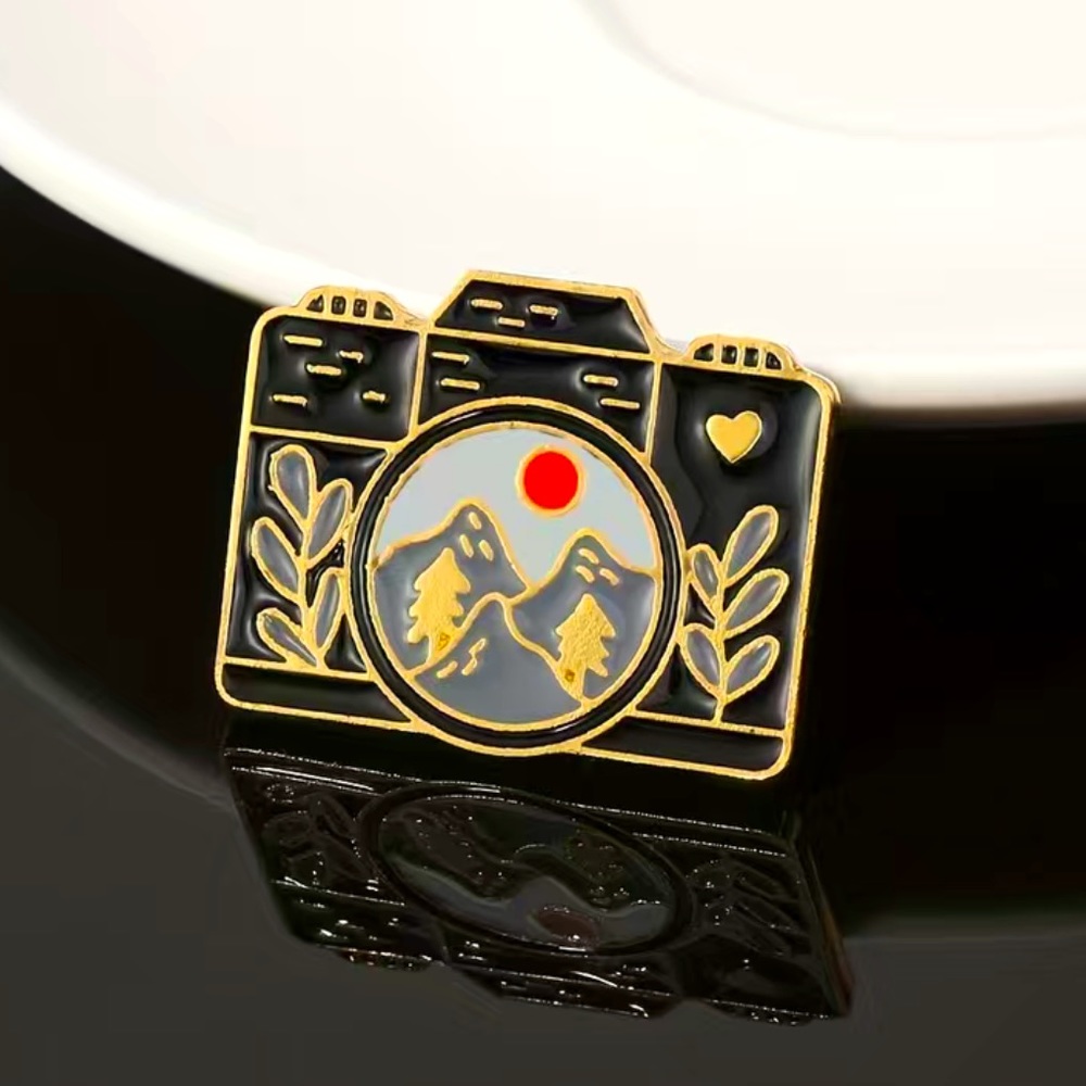 Scenic Camera Pin (Brand New!)